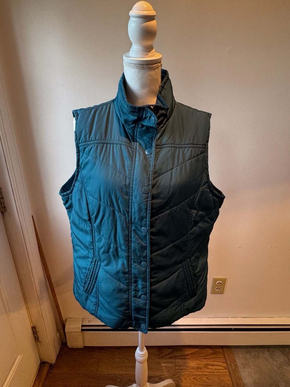 Teal Green Quilted Puffer Vest Zip Up Snap Jacket
